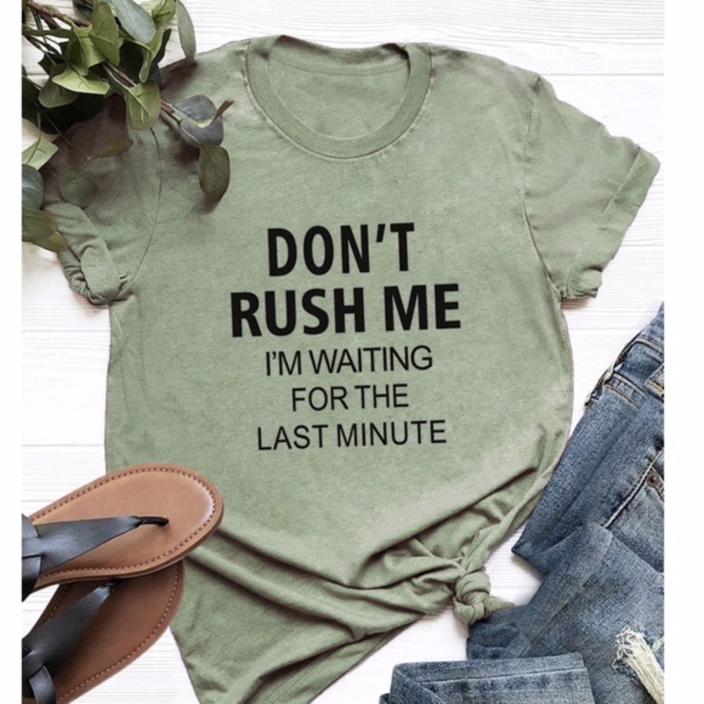 NO rush Graphic Tee - Picture 2 of 3